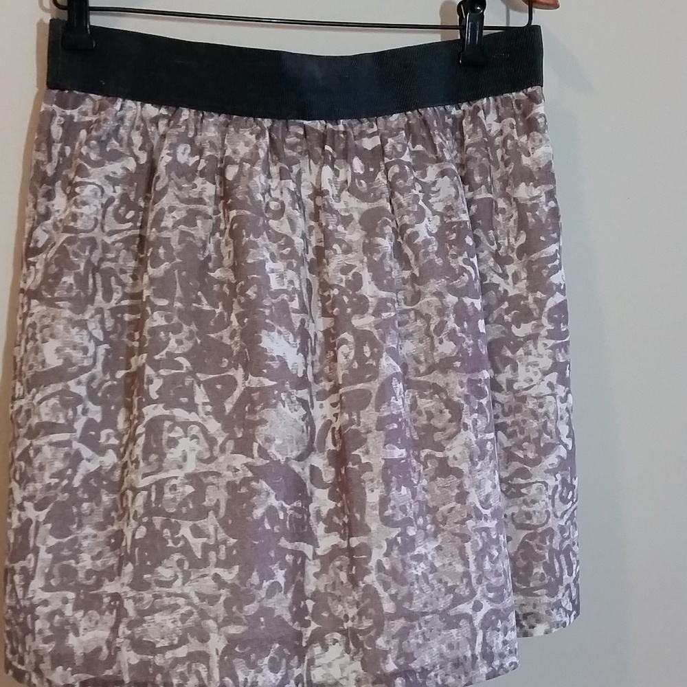Loft cream print skirt